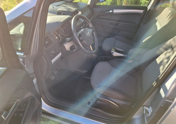 Opel Zafira cena 14300 przebieg: 195678, rok produkcji 2005 z Białobrzegi małe 106